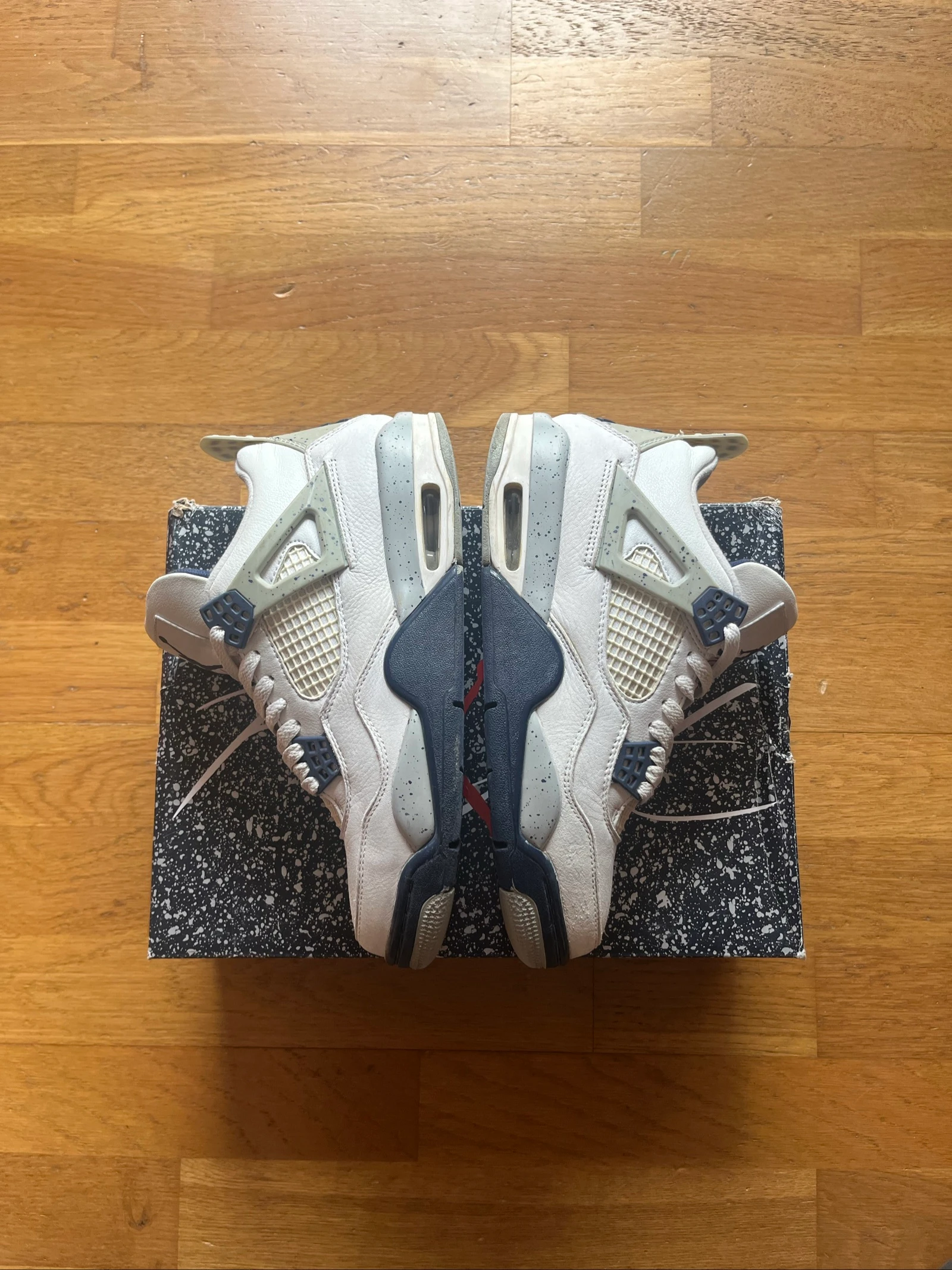 Air Jordan 4 Midnight Navy – photo 3